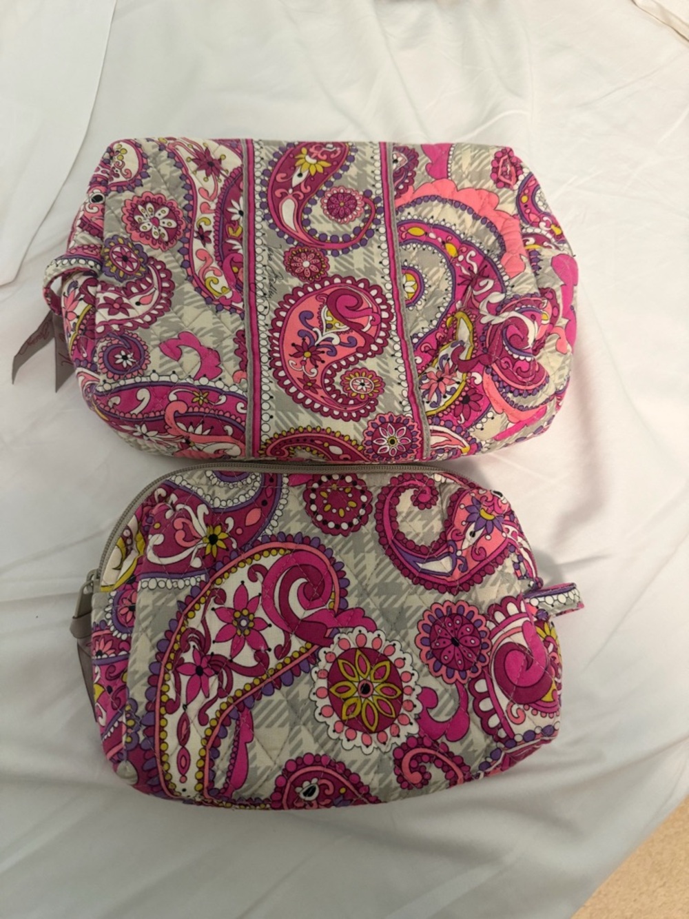Vera Bradley Large and small Cosmetic Bag - Picture 1 of 8